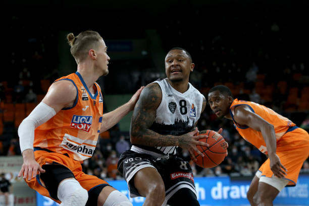 詹依莲的成 詹依莲的成